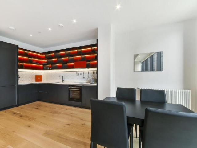 Apartment for rent in London City Island, Blackwall
