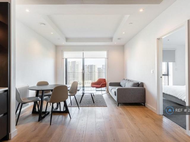 Apartment for rent in London City Island, Blackwall