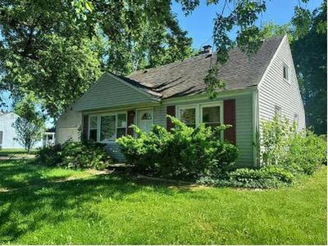 House for sale in Portage
