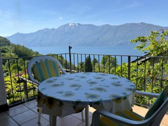 Reihenfamilienhaus kaufen in Gerra, Gambarogno, Tessin
