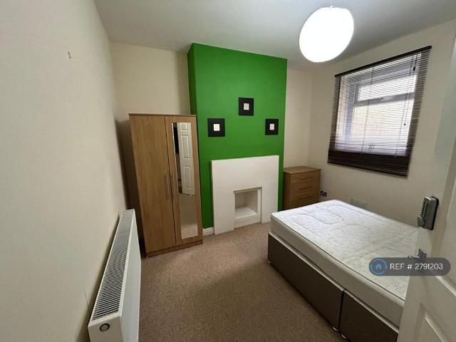 House for rent in Falcon Lodge, Wales