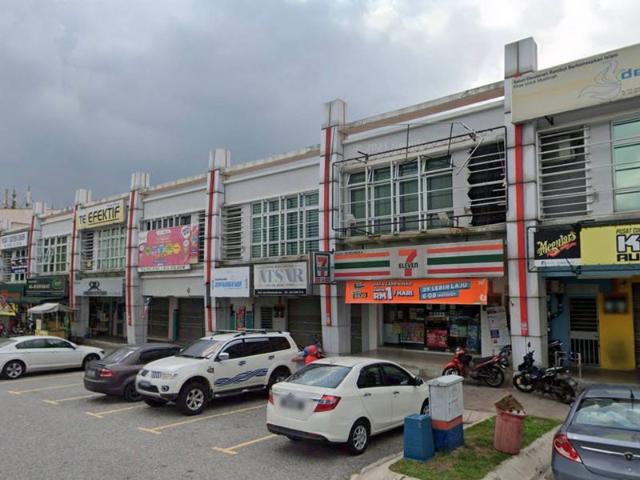 Shop for sale in Petaling, Alam Impian