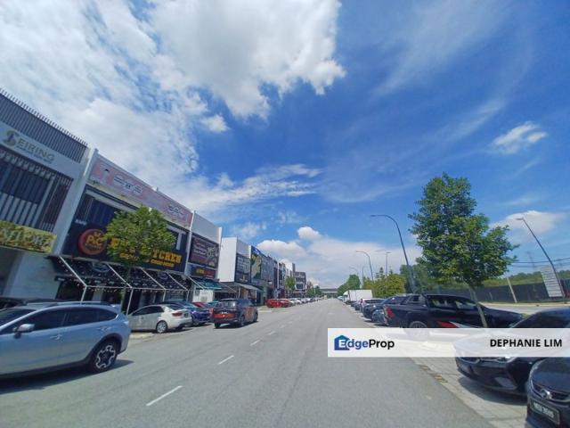 Shop for rent in Petaling, Alam Impian