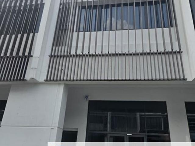 Shop for rent in Petaling, Alam Impian