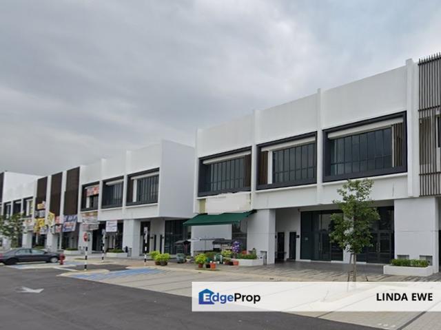 Shop for sale in Petaling, Alam Impian