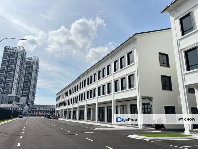 Shop for rent in Bukit Ledang, Johor