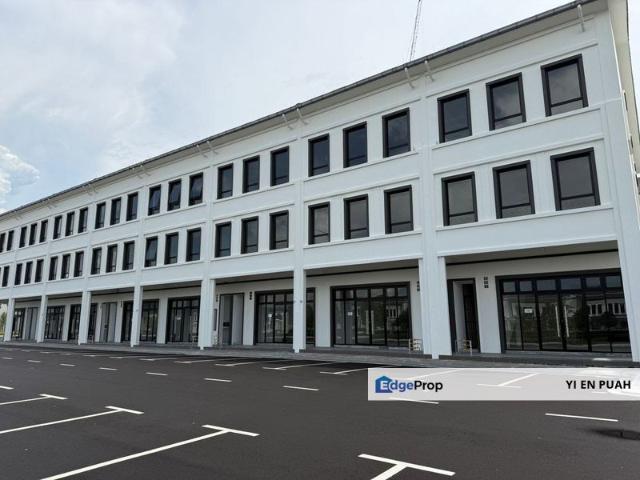 Shop for rent in Bukit Ledang, Johor