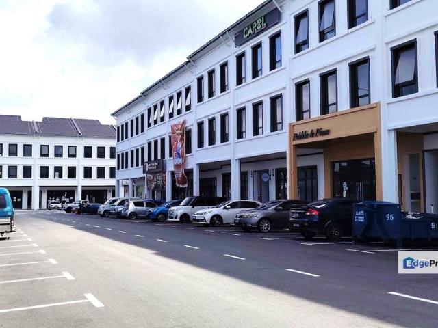Shop for rent in Bukit Ledang, Johor