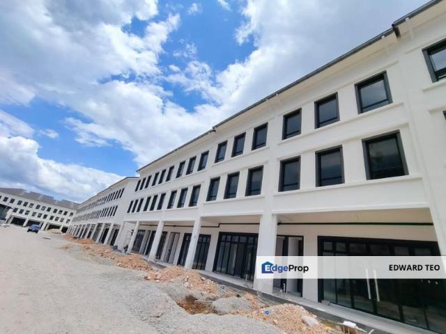 Shop for rent in Bukit Ledang, Johor
