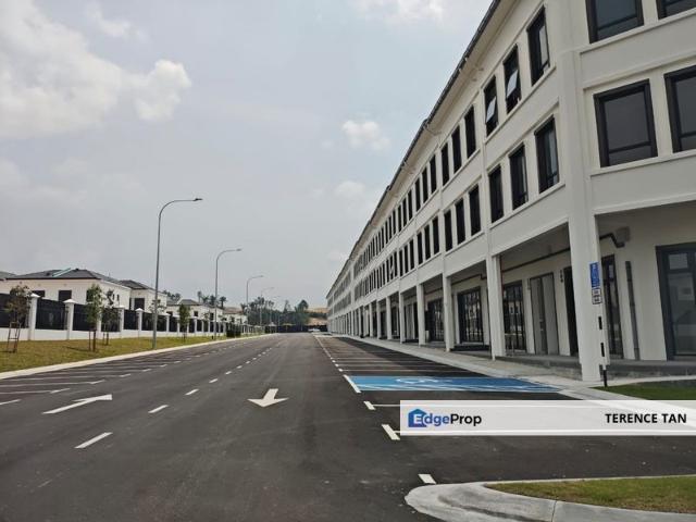 Shop for rent in Bukit Ledang, Johor