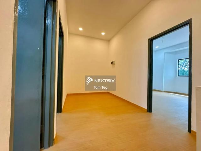 Warehouse for sale in Johor
