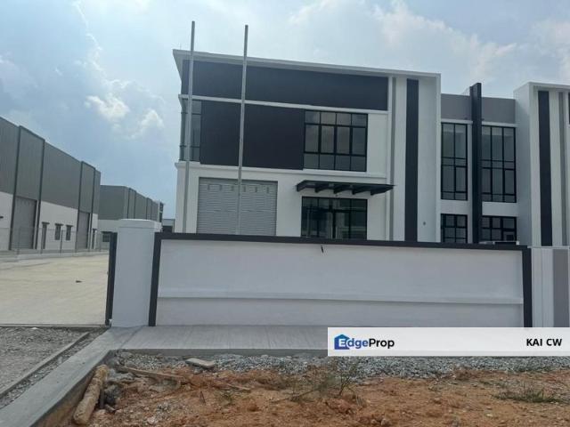 Warehouse for sale in Johor