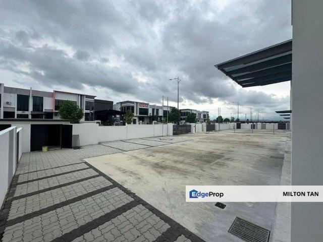Warehouse for rent in Johor