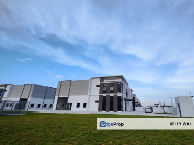 Warehouse for sale in Johor