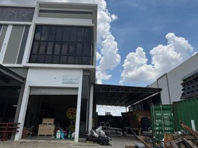 Warehouse for sale in Johor