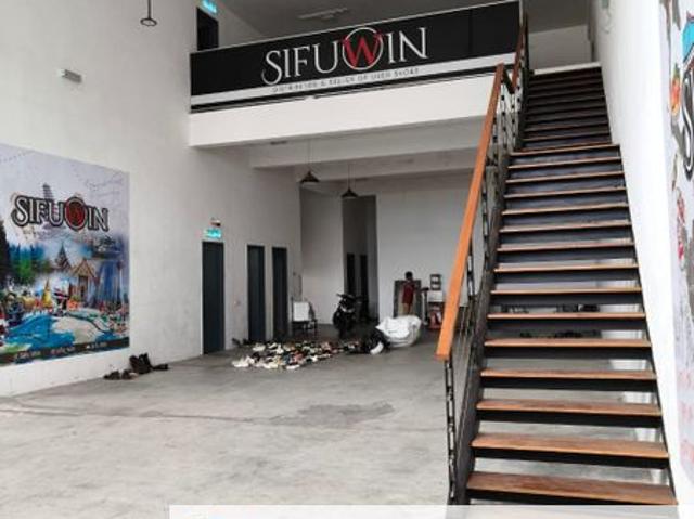 Warehouse for rent in Pasir Gudang, Johor