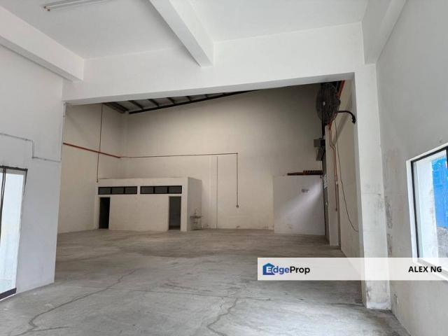 Warehouse for rent in Kediaman Kakitangan Daerah JKR Johor Bahru, Iskandar Puteri