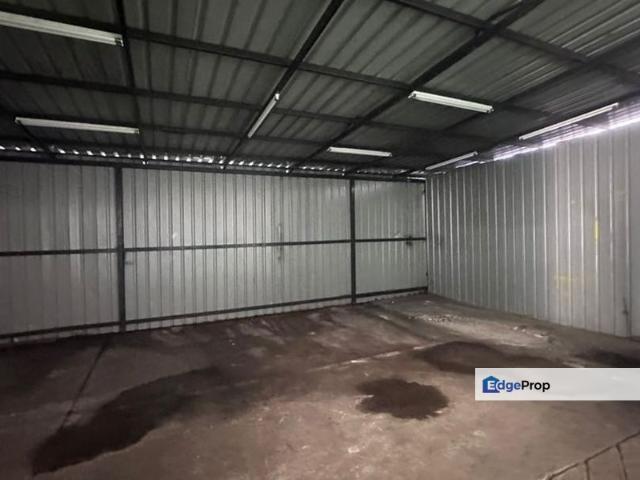 Warehouse for rent in Kediaman Kakitangan Daerah JKR Johor Bahru, Iskandar Puteri