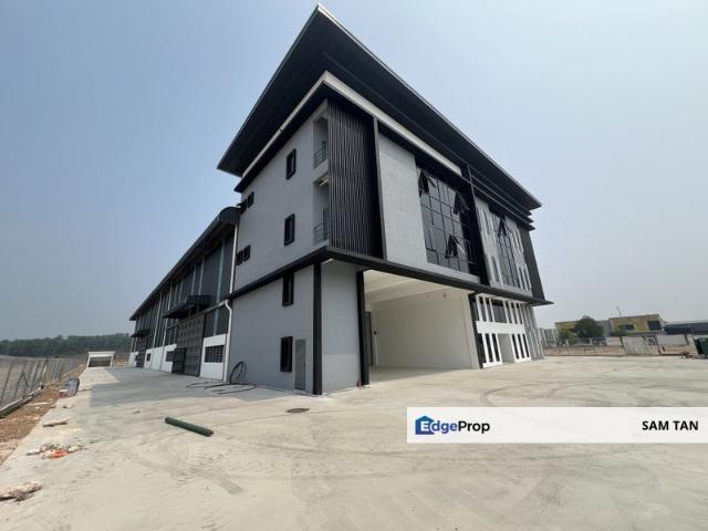 Warehouse for rent in Bandar Puncak Alam, Kuala Selangor