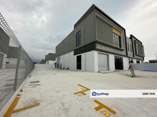Warehouse for sale in Eco Business Park V East Gate, Bandar Puncak Alam