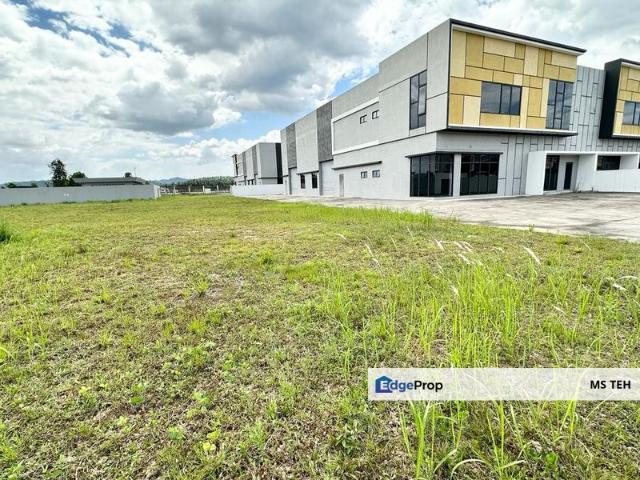 Warehouse for sale in Bandar Puncak Alam, Kuala Selangor