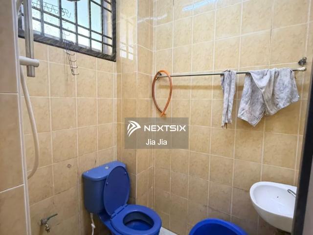 Shop for sale in Johor