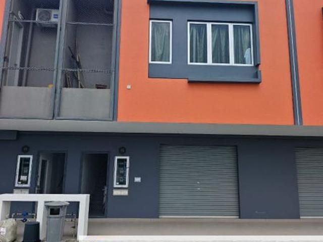 Shop for rent in Kajang, Langat