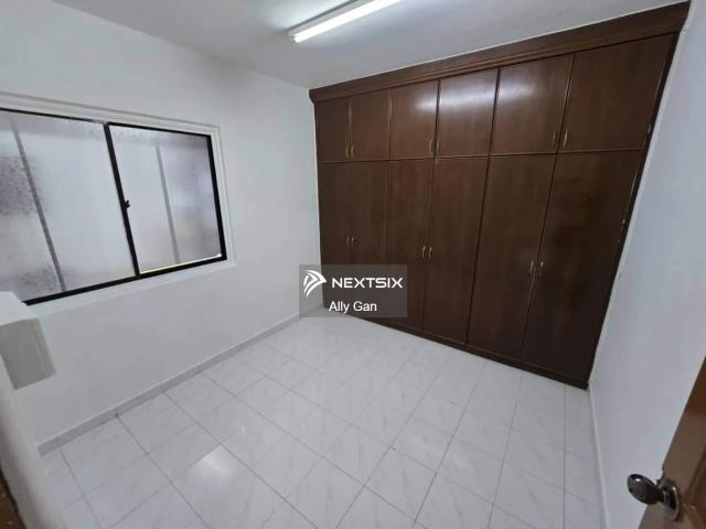 Residential House for sale in Kajang, Langat
