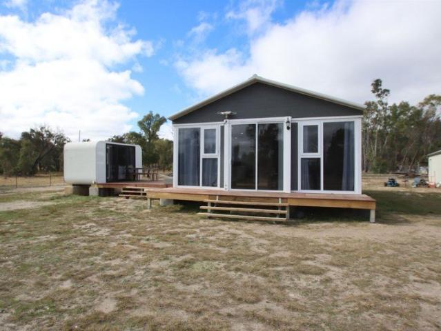 Cottage for sale in Wallangarra, Queensland