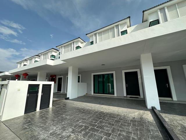 Terraced House for sale in Wellesley, Penang