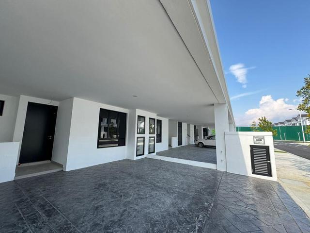 Townhouse for sale in Wellesley, Penang