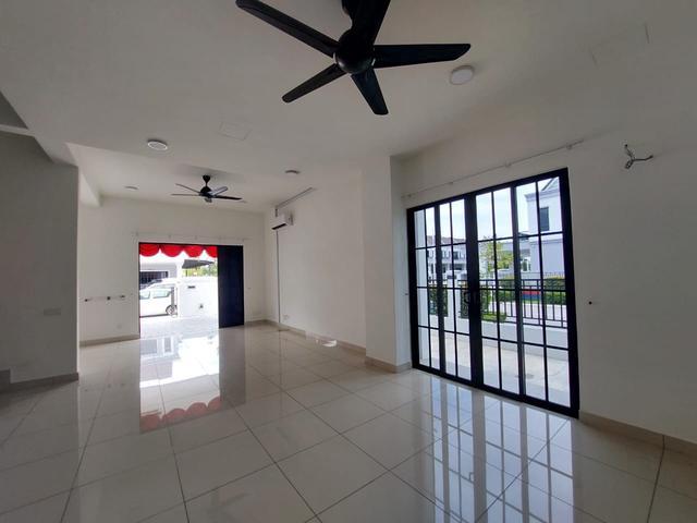 Terraced House for rent in Wellesley, Penang