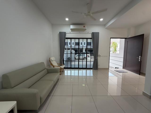 Terraced House for rent in Wellesley, Penang