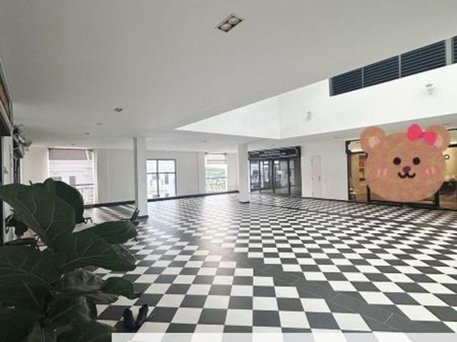 Shop for sale in Johor