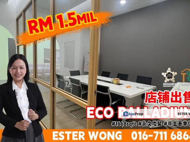 Shop for sale in Johor