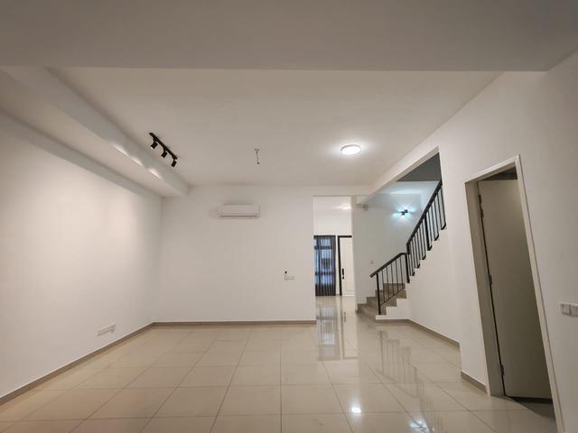 Terraced House for rent in Setia Indah, Johor Bahru