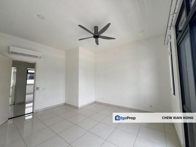 House for sale in Taman Daya, Tebrau