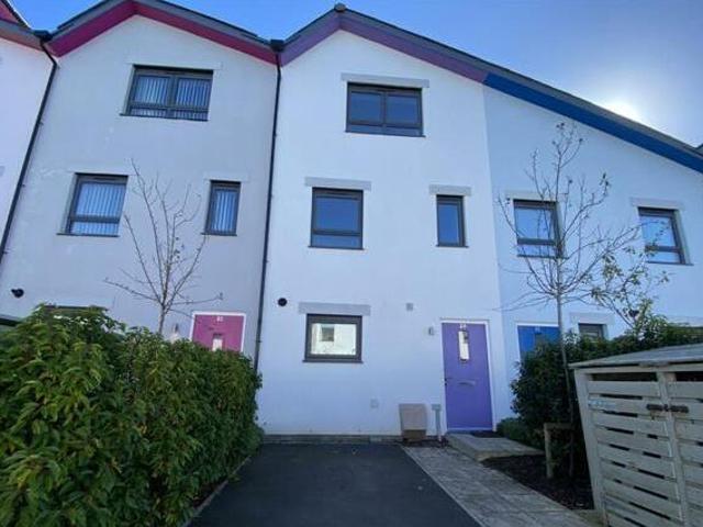 House for sale in Follaton, Strode