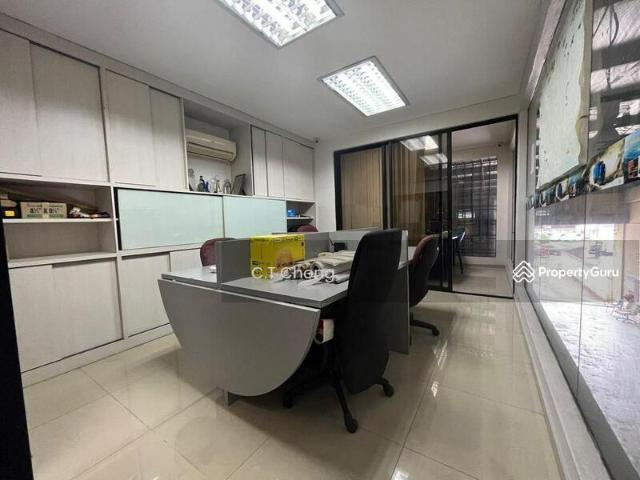 Shop for rent in Kajang, Langat