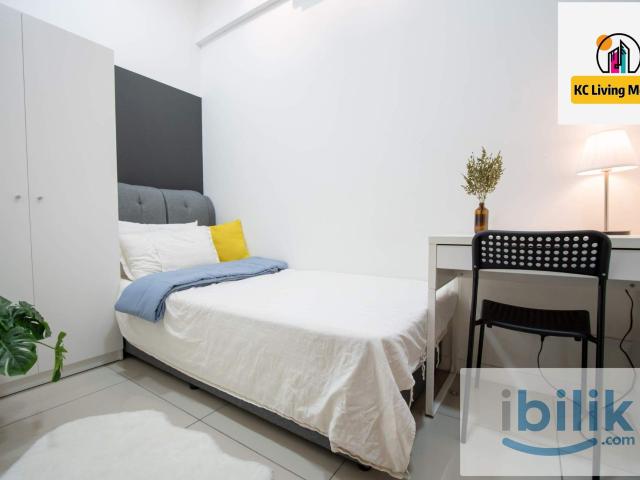 Room for rent in Petaling, Alam Impian