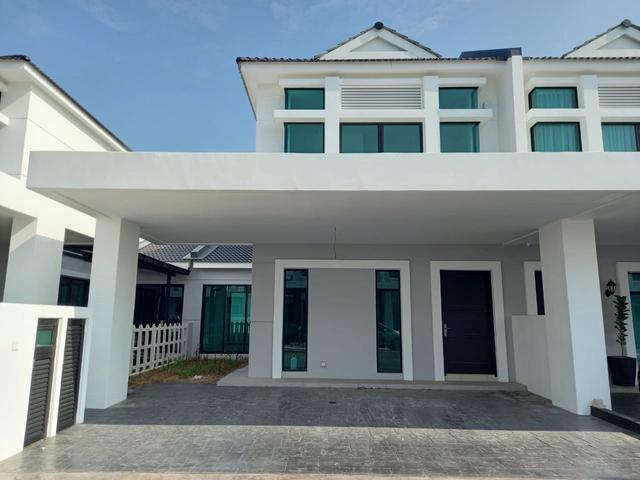 Terraced House for sale in Wellesley, Penang