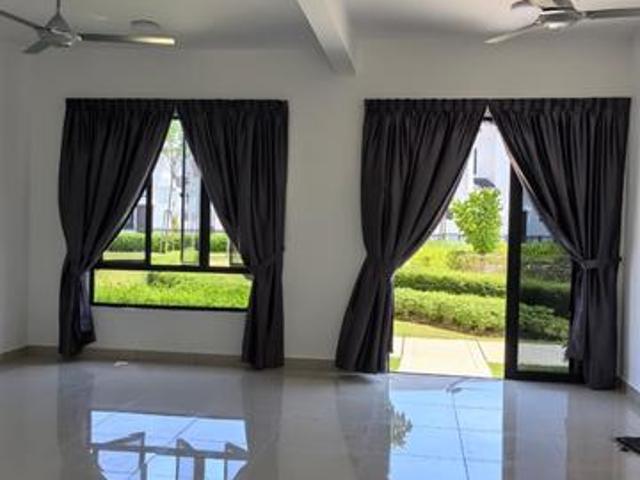 Townhouse for rent in Wellesley, Penang