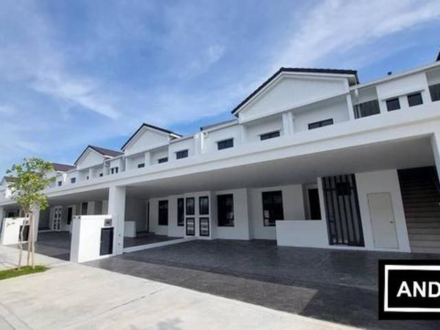 Townhouse for sale in Wellesley, Penang