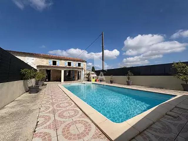 Maison vente à Saintes, Ecoyeux