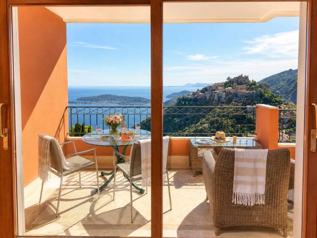 Appartement location à Saint-Laurent les Costes, Èze