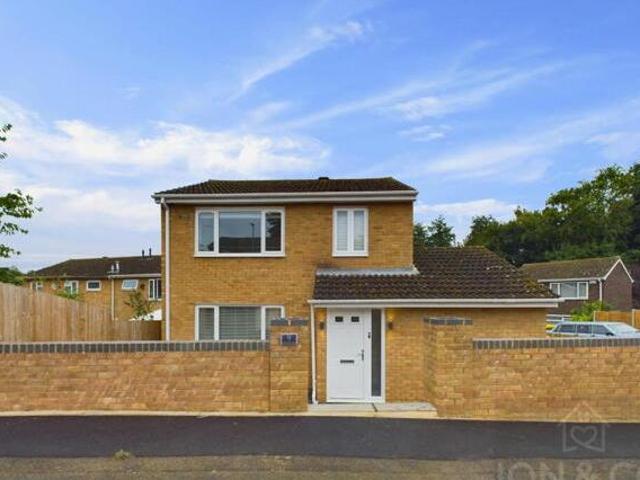 House for sale in Northampton, Northamptonshire