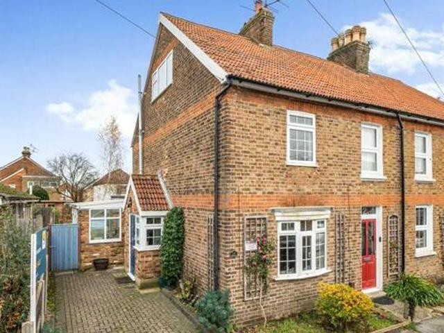 House for sale in Addlestone, Runnymede