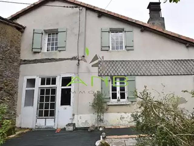 Maison vente à Angoulême, Écuras