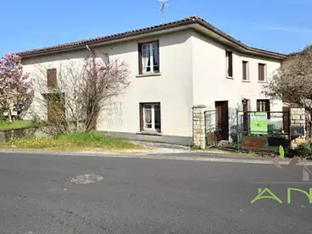 Maison vente à Angoulême, Écuras
