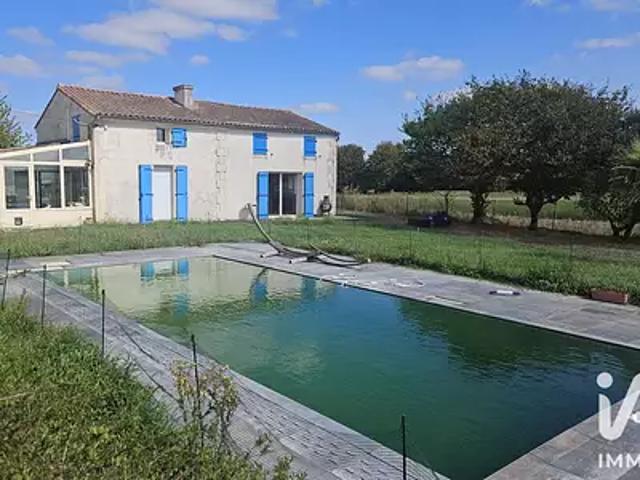 Maison vente à Saintes, Ecurat